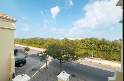 Al Hamra Village Villa | Cozy Villa with Pool Access
