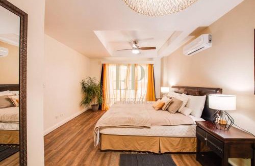 Santa Ana Apartment | CR MARIPOSA RENTALS Santa Ana Centro 2BR with Terrace Walk Everywhere