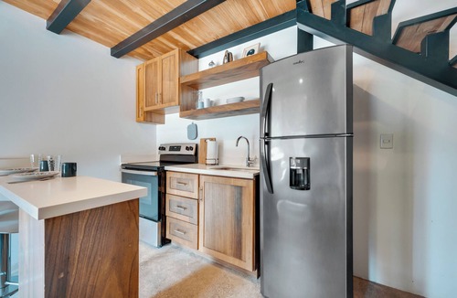 Playa Grande Apartment | Playa Grande Loft 4 - Starlink WiFi - Walk to Beach - Sleeps 2