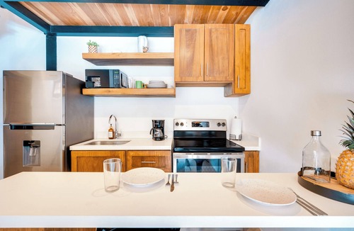 Playa Grande Apartment | Playa Grande Loft 2 - Full Kitchen - Starlink WiFi - Sleeps 3 - Walk to Surf