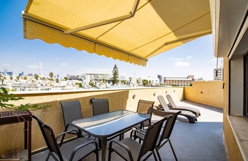 Jaffa Apartment | Crazy Duplex In Flea Market by Holiday-rentals