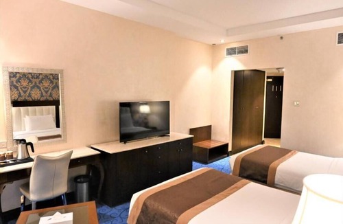 Al Majaz Hotel | CRYSTAL PLAZA AL MAJAZ HOTEL