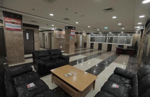 Sheikh Zayed Road Apartment | Cute Rooms and Small Partitions for Girls in Dubai- Female guests only فتيات فقط