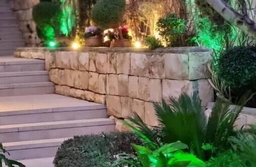 Ein Karem Apartment | Cute Studio near Yad Vashem. Free street parking.