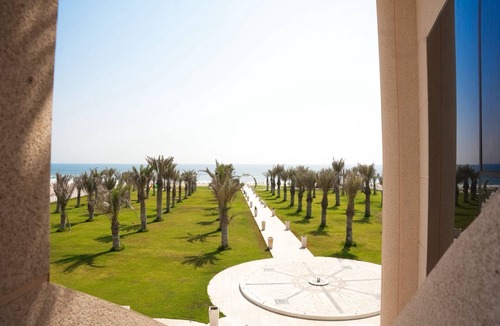 Al Ashkharah Ski Chalet | Dana Beach Resort - Al Ashkharah