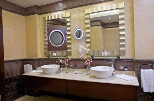 Al-Fujairah Hotel | Dancenter Luxe Corniche Hotel Formerly Concorde Hotel