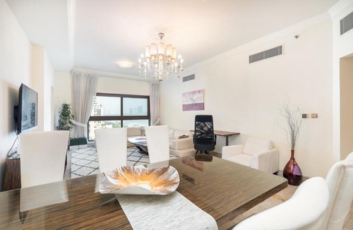 Palm Jumeirah Apartment | Daniels Sea View 2BR in Fairmont The Palm