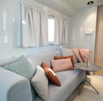 Gesher HaZiv Cabin | Daydream - אוטובוס-צימר בגשר הזיו