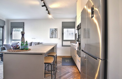 Haifa Apartment | Delightful 3-bedroom apartment with AC in Haifa