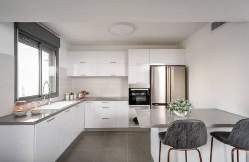 Jerusalem Condo | Deluxe 3 bedrooms flat in residential area