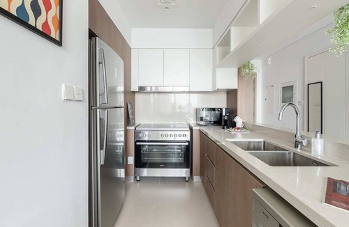 Dubai Apartment | Deluxe 3BR w/Harbour Views & Private Rooftop!