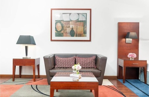 Al Nahda Apartment | Deluxe King Room Near Sahara Center Sharjah