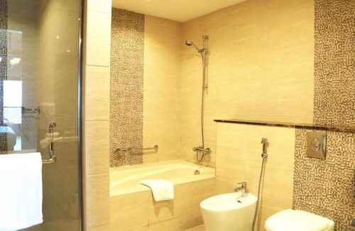 Al-Fujairah Apartment | Deluxe Room Near by Fujairah Corniche