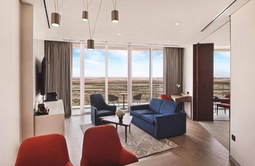 Jebel Ali House | Deluxe Room Near Jabel Ali Golf Resort By Luxury Bookings