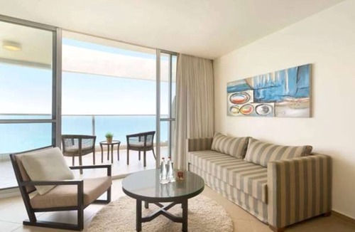 Netanya Apartment | Deluxe Suite with Ocean View