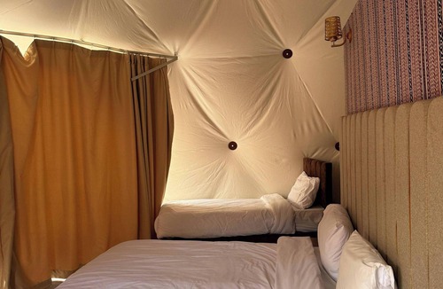 Wadi Rum Cabin | Desert Oasis Lodge in Wadi Rum