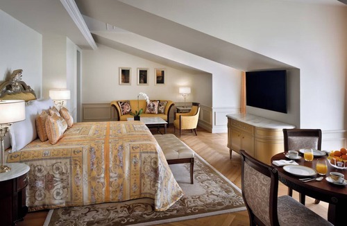 Jadaf Hotel | Designer Lux Stay | Relaxing Pool & Spa | Near Dubai Creek & Heritage Village