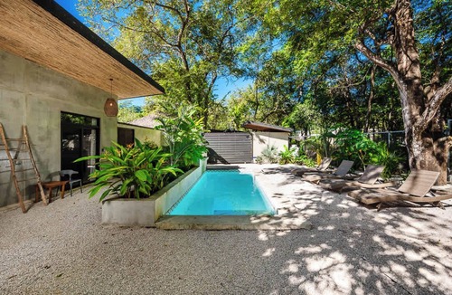 Playa Grande House | Dos Hijas 6 Bedroom Villa-Steps to the Main Surf Break -