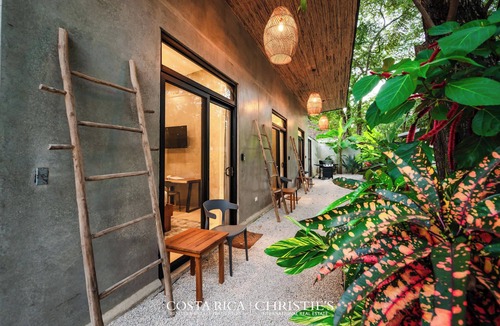 Playa Grande Apartment | Dos Hijas Casita 3-Steps to the Main Surf Break