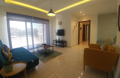 Amman Apartment | Double key from HR II