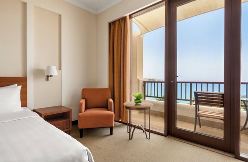 Barr Al Jissah Hotel | Doubletree By Hilton Muscat Al Waha