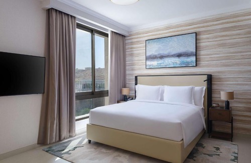 Muscat Hotel | DoubleTree by Hilton Muscat Qurum