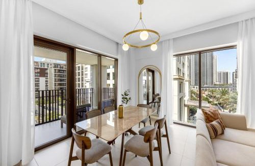Dubai Apartment | Dubai Creek Gem, Stylish Condo With Two Balconies