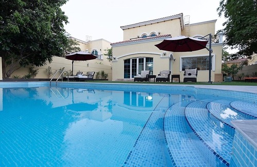 Jumeirah Park Villa | Dubai Marina Jumeirah Park Villa 6 bdr private pool 3 km near beach!