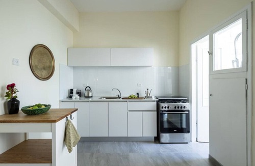 Tel Aviv City Center Apartment | Eclectic Dreams Rabin Square Apt