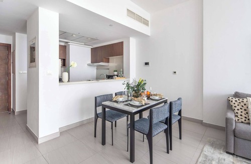 Dubai Apartment | Elegant 1BR with Partial Burj Views in Za'abeel
