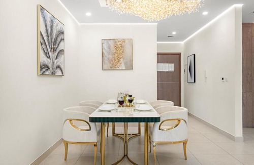 Business Bay Apartment | Elegant 2BR with Balcony and Burj Khalifa Skyline Views