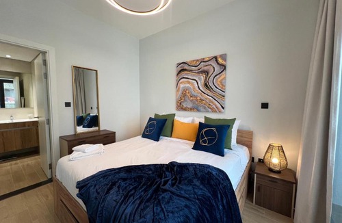 Abu Dhabi Apartment | Elegant 3BDR Vista 1 Al Maryah