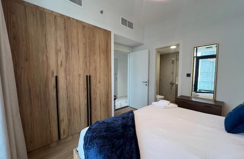 Abu Dhabi Apartment | Elegant 3BDR Vista 1 Al Maryah