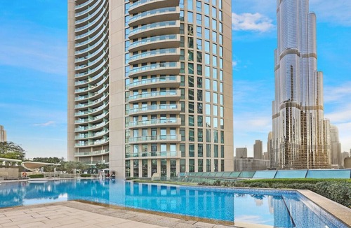 Downtown Dubai Apartment | Elegant 3BR Dubai Stay – Stunning Fountain Views, Near Burj Khalifa & Dubai Mall