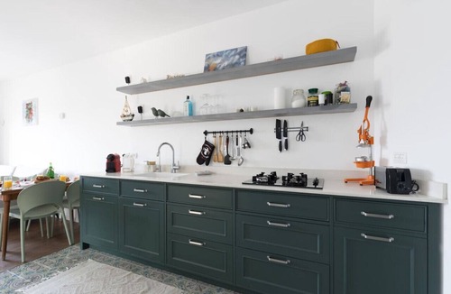 Tel Aviv City Center Apartment | Elegant Apt w Balcony & Mamad in Heart of Tel Aviv