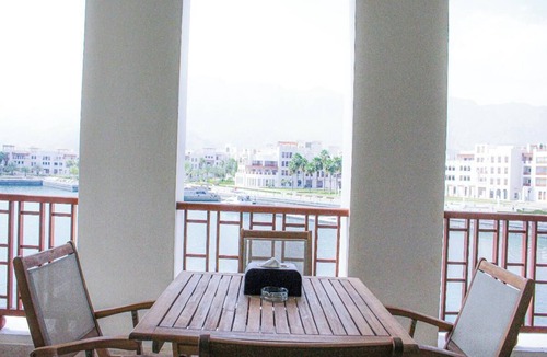 As Sifah Apartment | Elegant Coastal Living