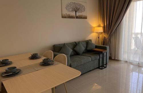 Al Hamra Village Apartment | Elegant One-bedroom apartment in Al Hamrah village