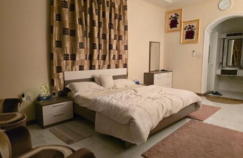 Ajman House | Elegant Room in Luxury Villa