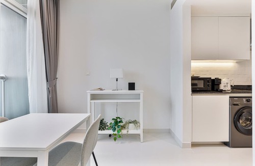 Business Bay Apartment | Elegant Studio in Business Bay near Burj Khalifa