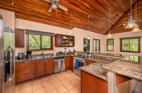 Tamarindo Villa | ELEGANT TROPICAL VILLA RETREAT,ACROSS THE STREET FROM WONDERFUL TAMARINDO BEACH