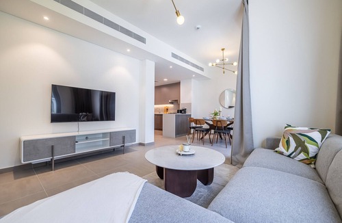 Dubai Ski Chalet | Elegant villa with 3 BDR I Maid Room I Garden/B51