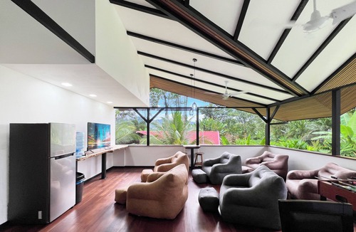 Puerto Viejo de Talamanca House | Escondido Retreat Centre | 3 Pools, AC, Yoga Deck, Sleeps 16 people, Game Room