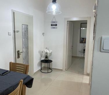 Haifa Apartment | Estrela Mares Haifa apartment