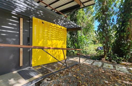 Cahuita Villa | EWA Boxes Container Homes