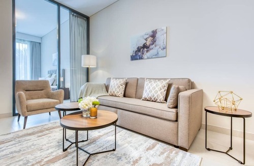 Business Bay Apartment | Exceptional 1BR with Concierge and Luxurious Amenities