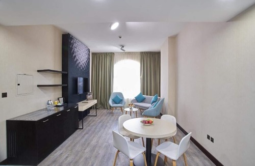 Al Khan Apartment | Executive Suite Al Khan Beach By Luxury Bookings