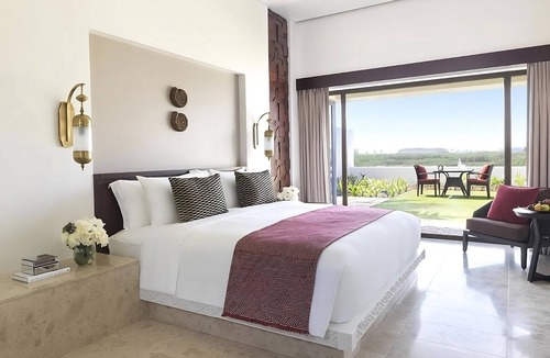 Salalah Hotel | Experience Khareef Festival! Beachfront Villa w/Courtyard Garden, Outdoor Pool!
