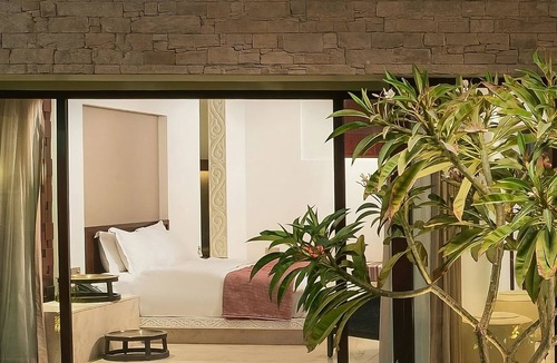 Salalah Hotel | Experience Khareef Festival! Beachfront Villa w/Courtyard Garden, Outdoor Pool!