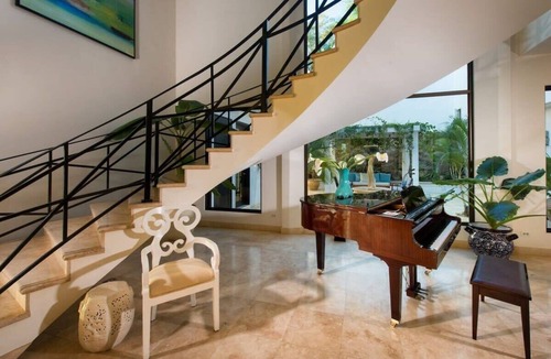 Playa Flamingo House | Exquisite Hilltop Villa with Luxurious Modern Design, Sweeping Ocean Views & Sparkling Infinity Pool