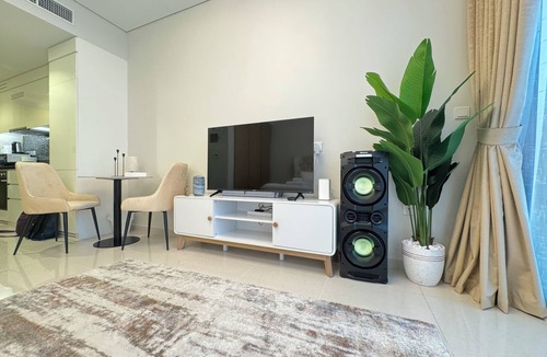Sheikh Zayed Road Apartment | Exquisite Studio in Business Bay